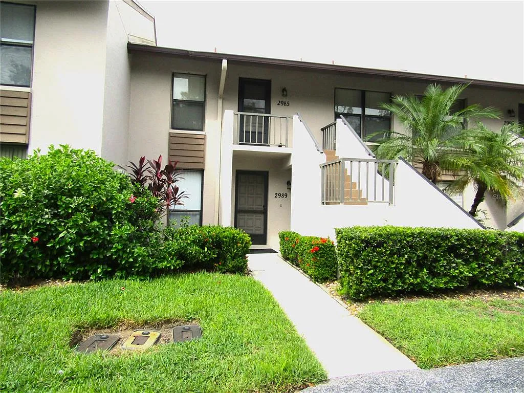 2 bed, 2.0 bath, 1069 sqft, $3,800 — Photo 1