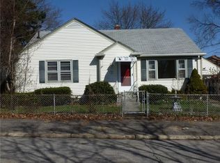35 Norman Ave, Pawtucket, RI 02860
