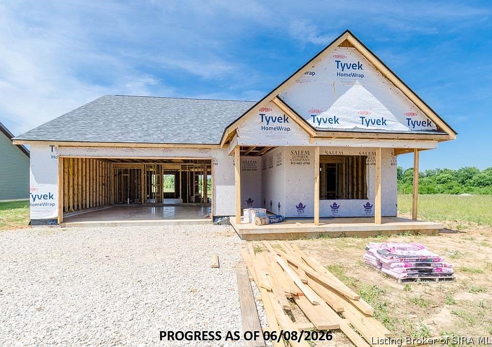 1st image of 139 Emerald Court