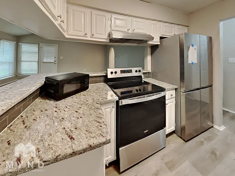 1509 Brook Forest Dr — Photo 4