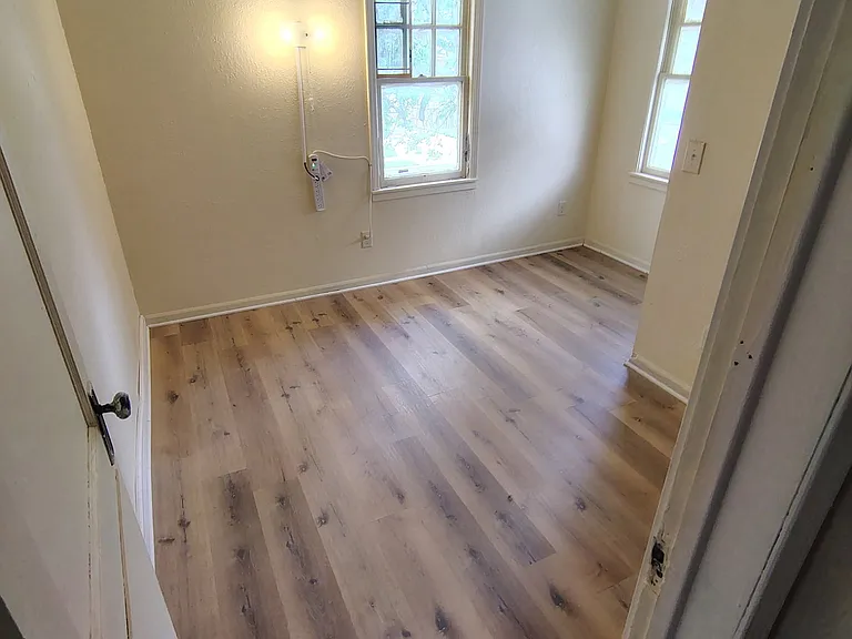 4129 S Calhoun St — Photo 5