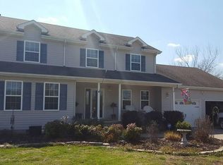 902 W Runway Ln, Columbus, KS 66725