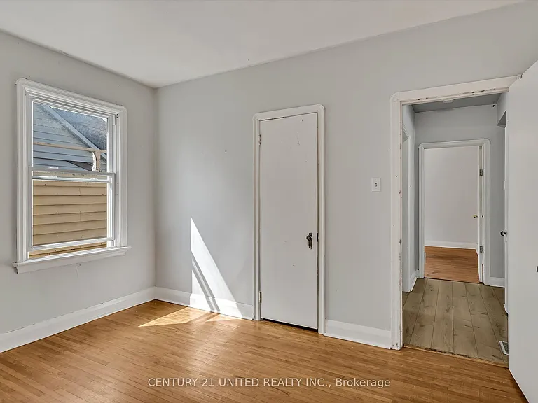 878 Chemong Rd — Photo 17
