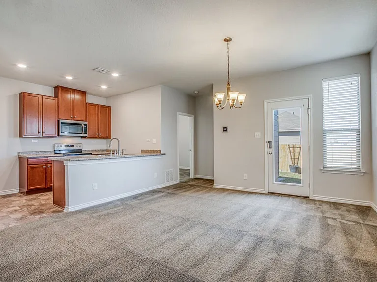 2622 Sunset Bnd — Photo 4