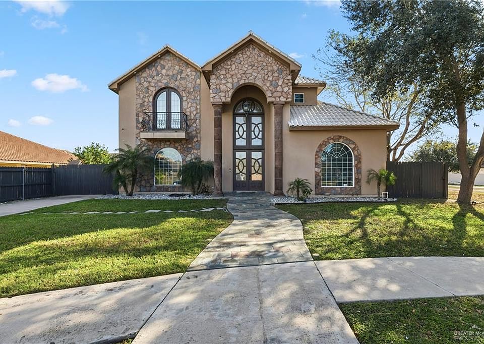 1st image of 212 Zenaida Ave