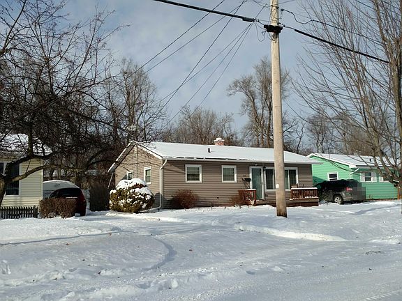 3rd image of 924 Dornell Ave