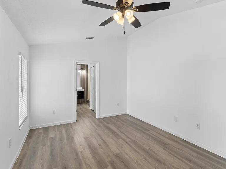 1601 Perdido Ct — Photo 6