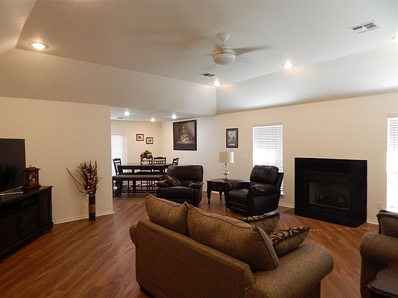3rd image of 4414 NW Wolf Creek Blvd