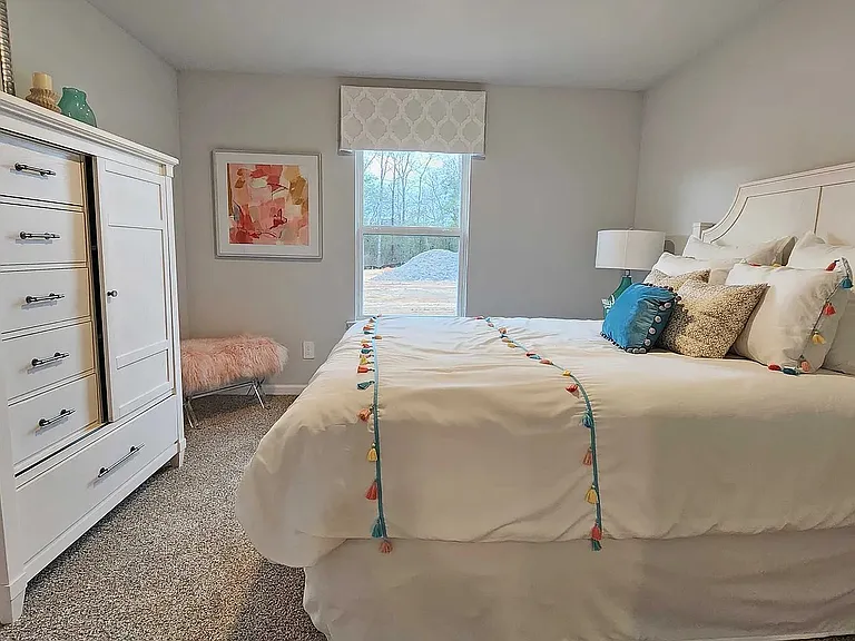 5225 Pinyon Dr — Photo 13