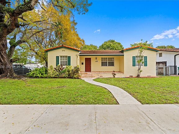 3rd image of 1941 SW 18th St