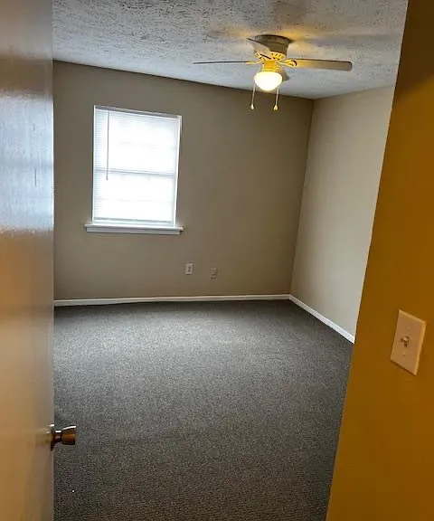 111 Cedar Ln — Photo 4