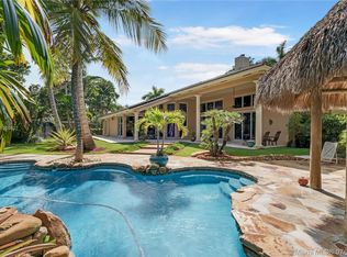 6830 S Cartee Rd, Palmetto Bay, FL 33158