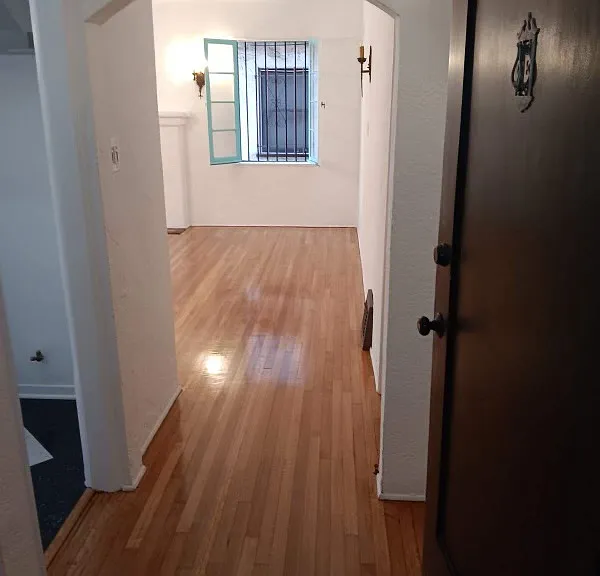 464 N Stanley Ave #3 — Photo 7