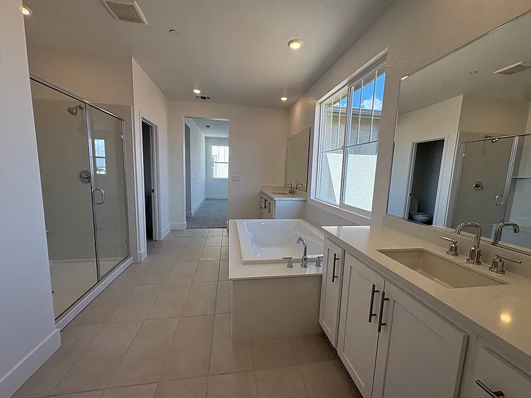 7966 Lamplight Dr — Photo 39