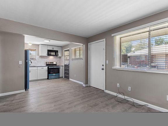 4th image of 491 S Holmes Ave #C
