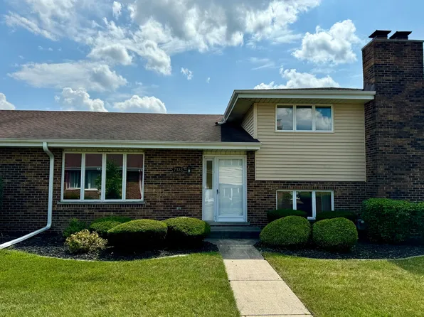 7333 W 154th St, Orland Park, IL 60462