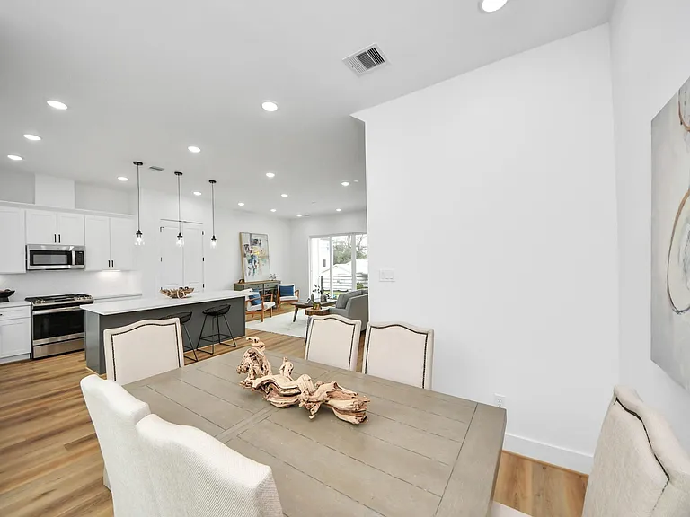 1216 English St — Photo 10