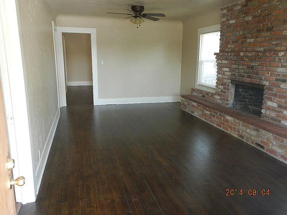 3rd image of 1121 N 11th Ave