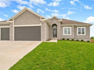 1017 Fox Trot Dr, Odessa, MO 64076