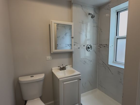 5th image of 6243 S Ashland Ave #203