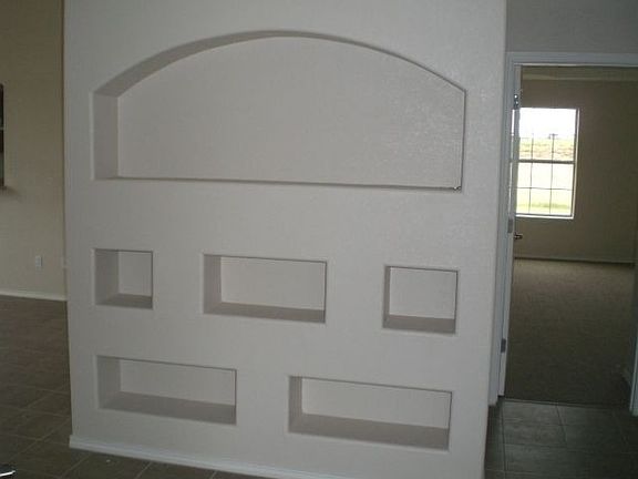 5th image of 3401 Grandora Dr