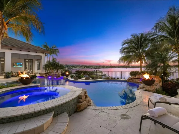 17450 Via Lugano CT, MIROMAR LAKES, FL 33913