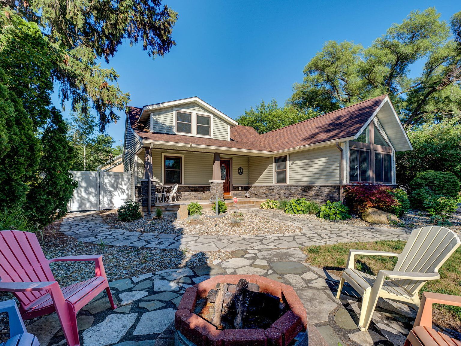 111 S Willard St, New Buffalo, MI 49117 Zillow