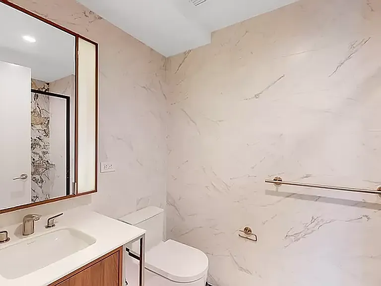 115 E 55th St #15D — Photo 7
