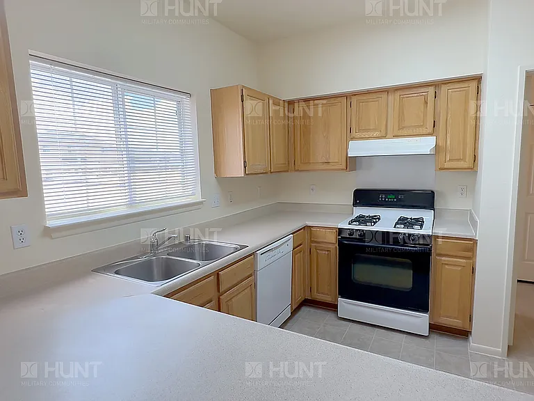 731A Mountain Laurel Cir SE — Photo 8