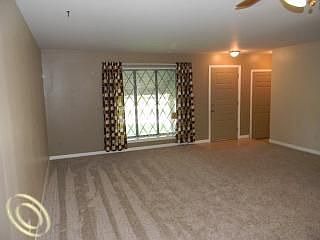 5th image of 13906 Harrington Dr