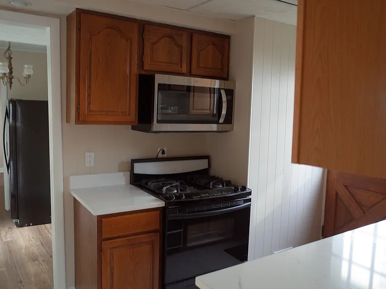 103 Irving St — Photo 8