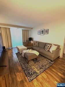 458 River Rd APT C, Nutley, NJ, 07110