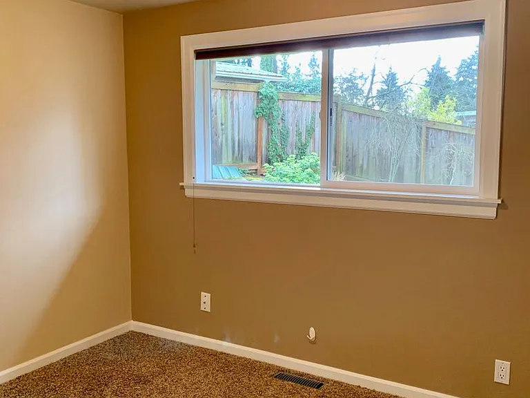 405 167th Ave SE — Photo 12