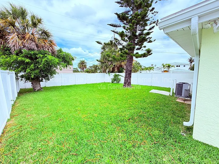 1000 Bay Pine Blvd — Photo 27