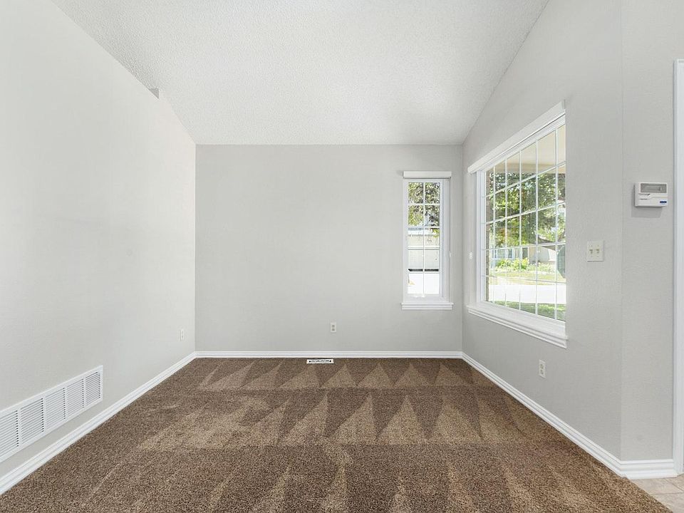 2nd image of 2252 S Moline Ct #2