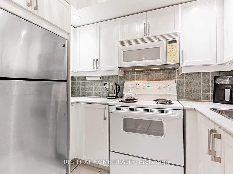 15 Northtown Way #1429 — Photo 9
