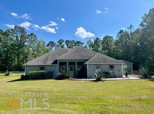 3021 Clarks Bluff Rd, Kingsland, GA 31548