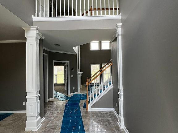 3rd image of 2176 Malden Hill Dr