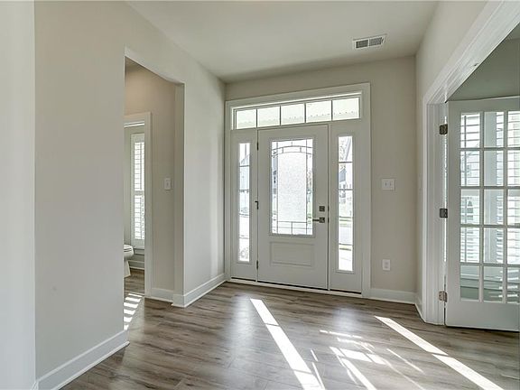 2nd image of 1625 Bilder Ct