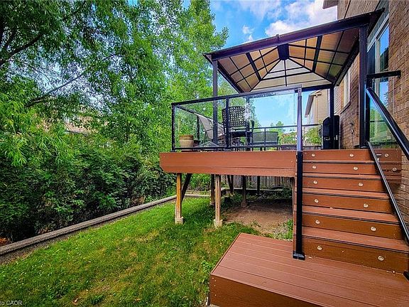 5th image of 128 Montreal Cir