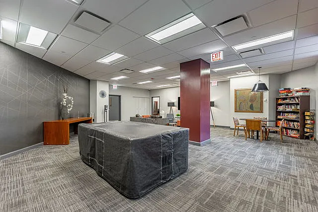 3660 N Lake Shore Dr #1912 — Photo 25