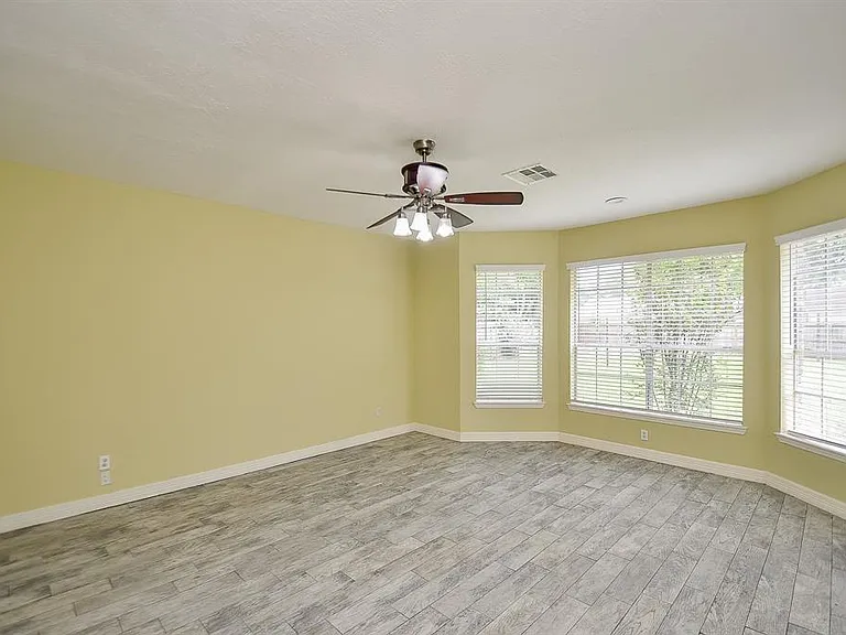 318 N Cypress Estates Cir — Photo 26