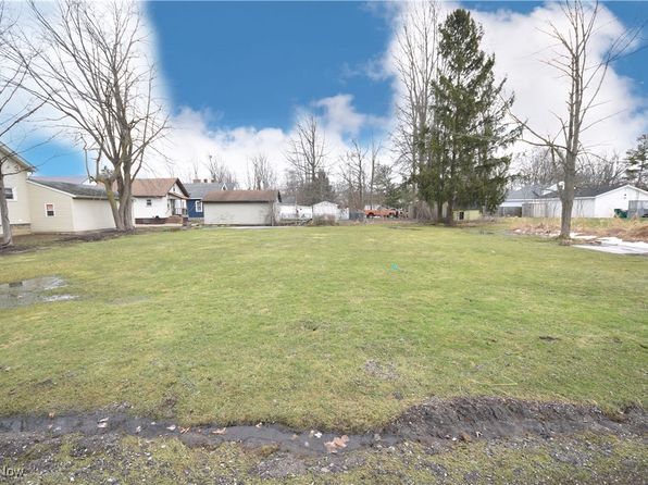 467 S Eagle St, Geneva, OH 44041