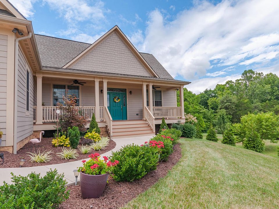 1st image of 292 New Cameron Dr