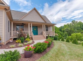 292 New Cameron Dr, Lexington, VA 24450
