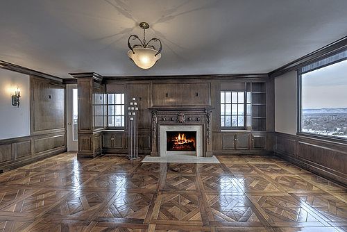4th image of 1111 N Race St