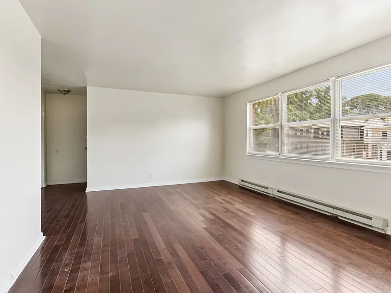 Greene Tree Apartments — Photo 16