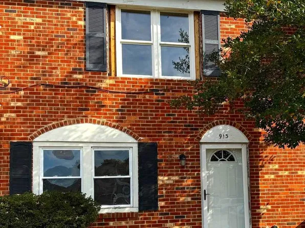 913 Bellows Ave, Fredericksburg, VA 22405