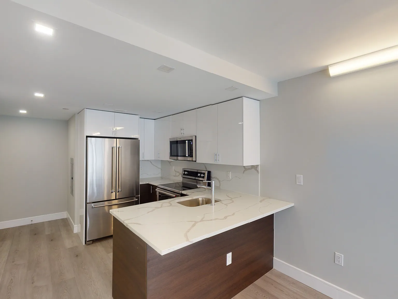 605 Hart Street — Photo 1