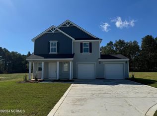 565 Walters Run Dr, Raeford, NC 28376